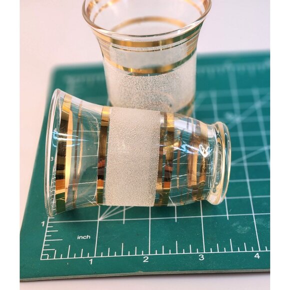 Mid-Century Modern Set Of 2 Frosted Glasses With Gold Stripes 3.25" Tall x 2.25" - Picture 8 of 8